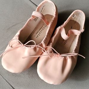 Freestyle by Danskin Kids Pink Ballet Slipper